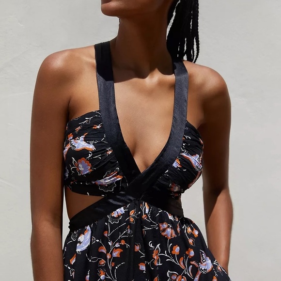 NWT Anthropologie Brinley V-Neck Jumpsuit Large - Picture 4 of 4